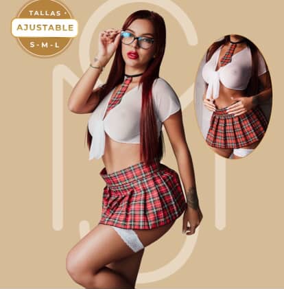 DISFRAZ DE COLEGIALA